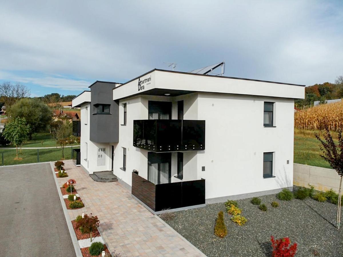 Apartments Dora סבטי מרטין נה מורי מראה חיצוני תמונה