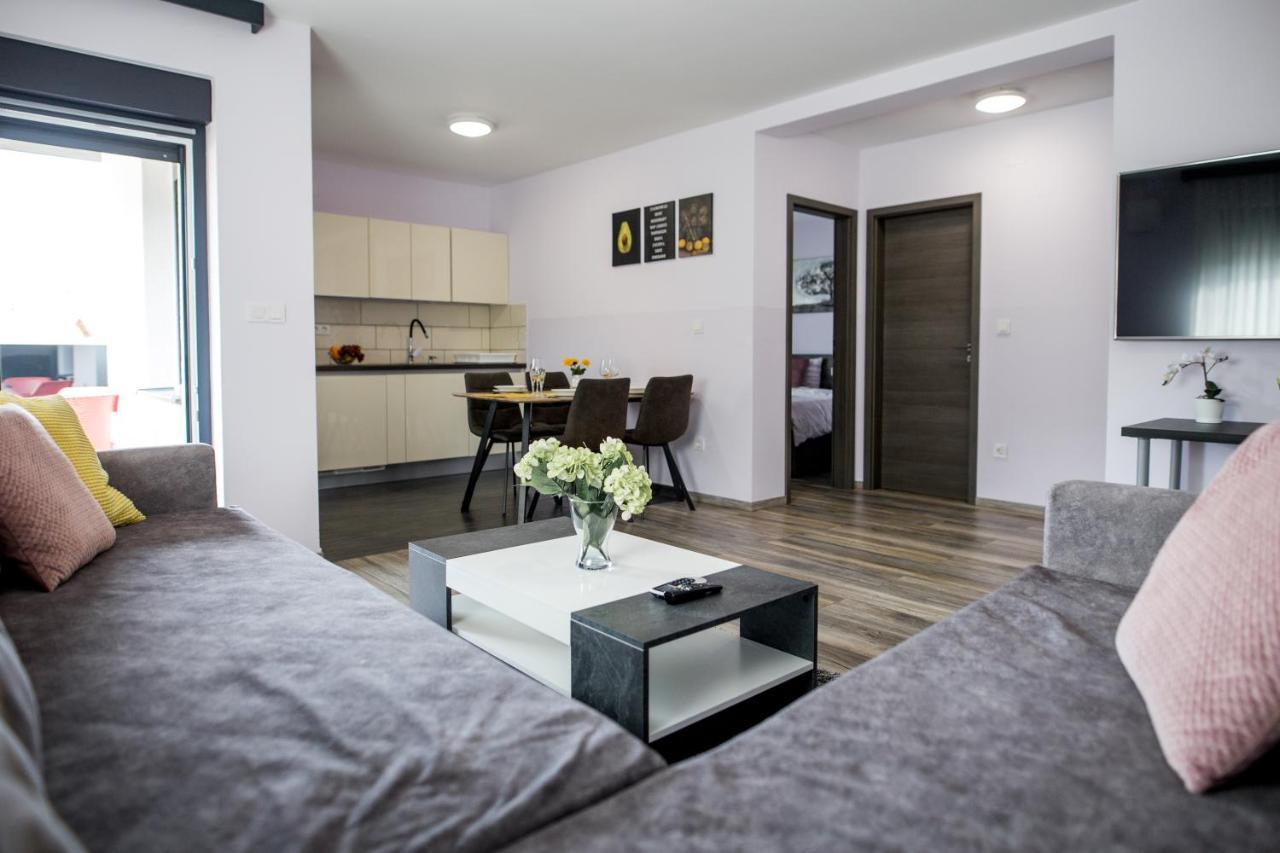 Apartments Dora סבטי מרטין נה מורי מראה חיצוני תמונה